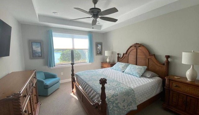 Villa Gated community between Naples and Marco Island beaches near golf courses