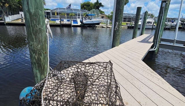 Villa Lakeview - 3 Bed/3 Bath Waterfront Pool Home w/2 Boat Lifts