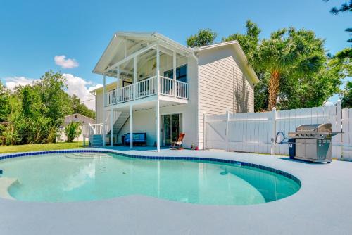 Walk to Marina: Home w/Pool in Palmetto