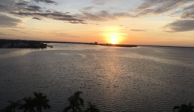Water View Living on Tampa Bay - See Dolphins and Manatees From Balcony