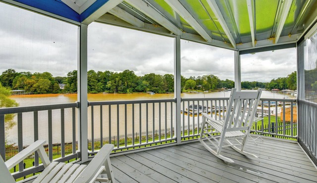Waterfront Lake Norman Cabin w/Screened Porch!
