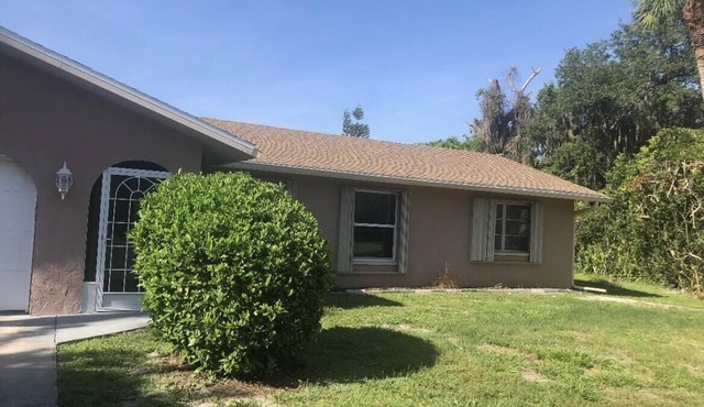 Welcome to your perfect retreat-an enchanting 3-BdRm, 2 Bth house w/pool.