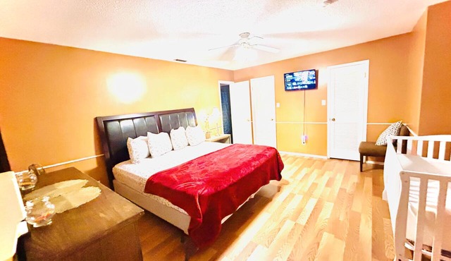 🕊️White Ridge2 10BDS 5BR 3FBT Near by airport super Relaxing close to valdasta Ga