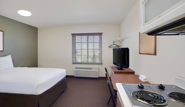WoodSpring Suites Colonial Heights Fort Lee
