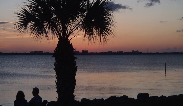 Your Coastal Escape: Mid-Term Rentals by the Beach
