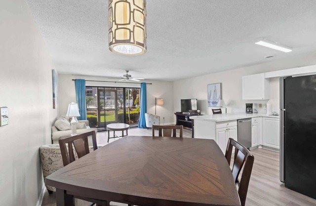 Beach Within Reach 1st Floor W/Pool By Beach Star