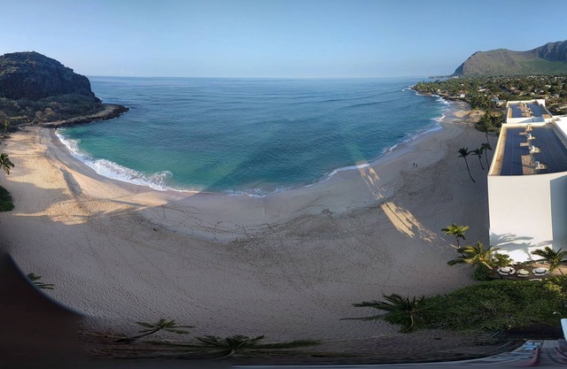 Luxurious Ocean Front Condo with Wrap Around Lanai - Newly Renovated in Waianae