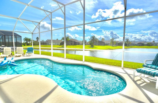 Ref 42. Stunning pool Home with Lake View. Near Disney