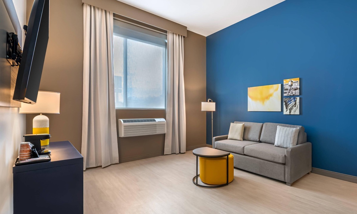Sanford Hotel | Comfort Inn & Suites Orlando Sanford Airport