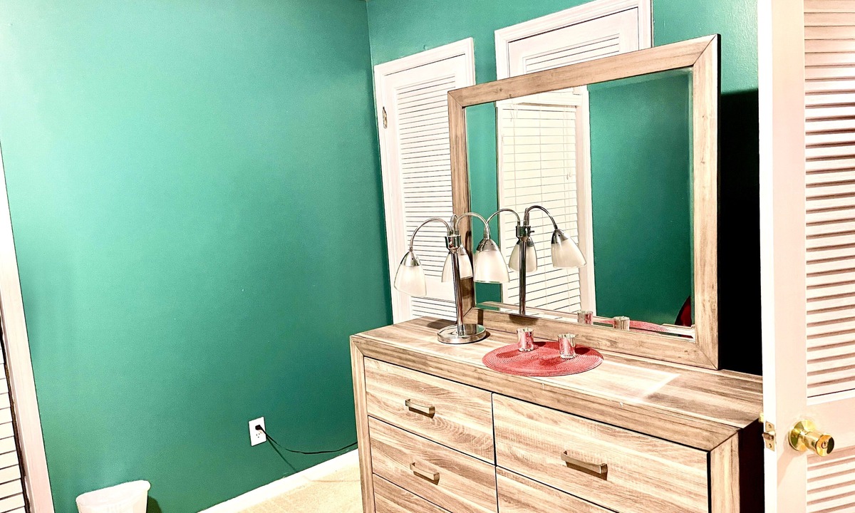 Hahira House | 🕊️White Ridge2 10BDS 5BR 3FBT Near by airport super Relaxing close to valdasta Ga