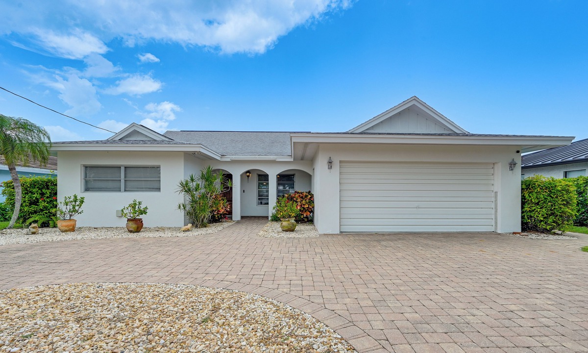 Isles of Capri House | Johnson Bay Hideaway: Bayfront Naples Home w/View