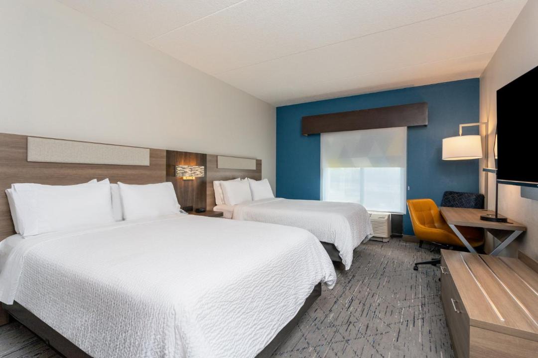 Orlando Hotel | Holiday Inn Express Hotel & Suites Orlando East-UCF Area by IHG