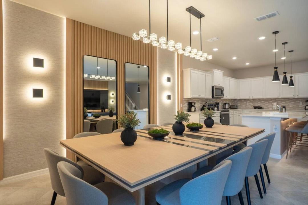Four Corners Villa | 10BR Themed Villa w/Pool – Windsor Cay