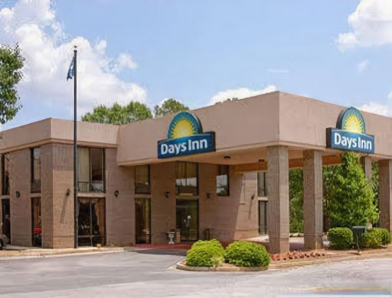 Photo of Buildings in Clinton