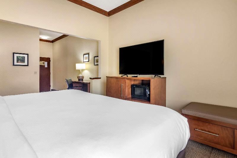 Photo of Bedroom in Statesboro