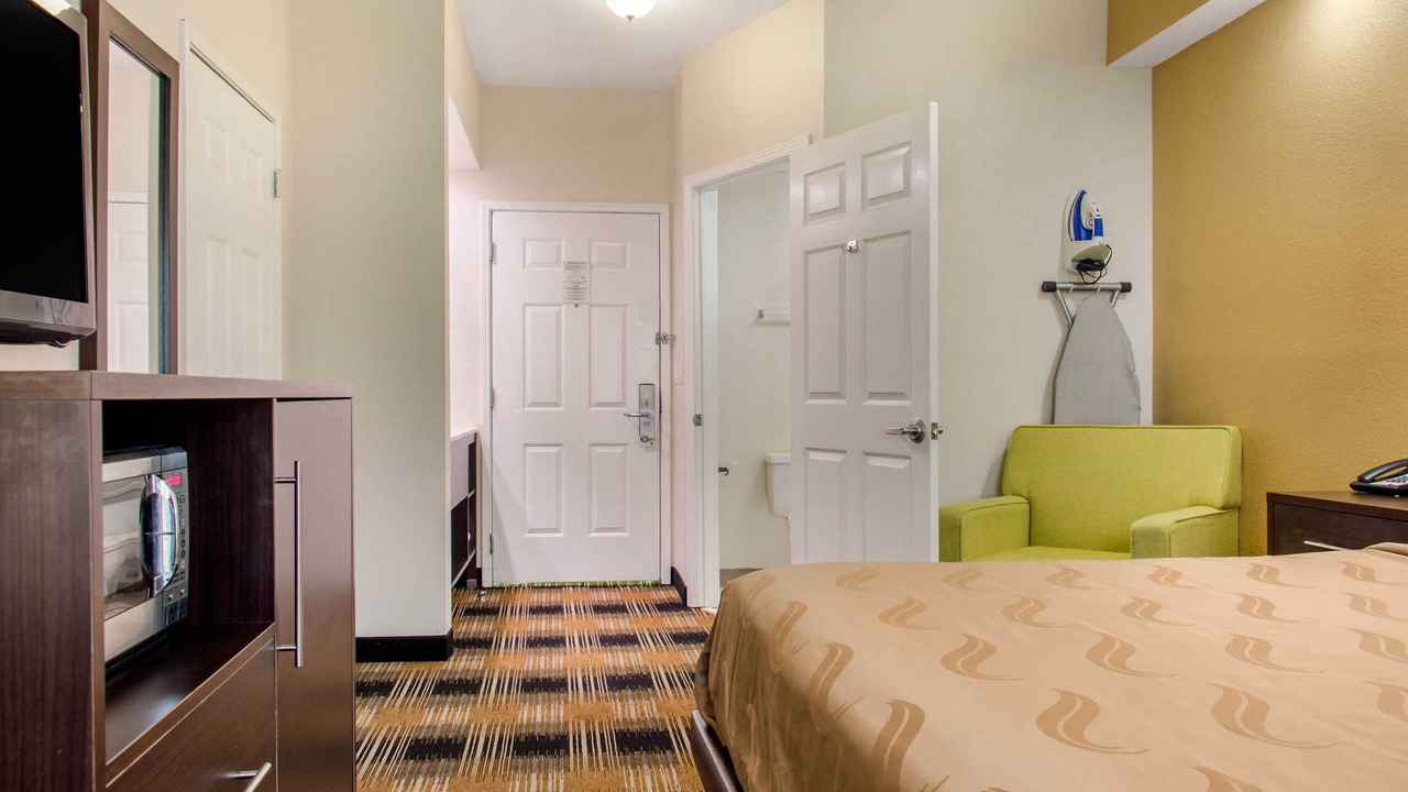 Photo of Bedroom in Pooler
