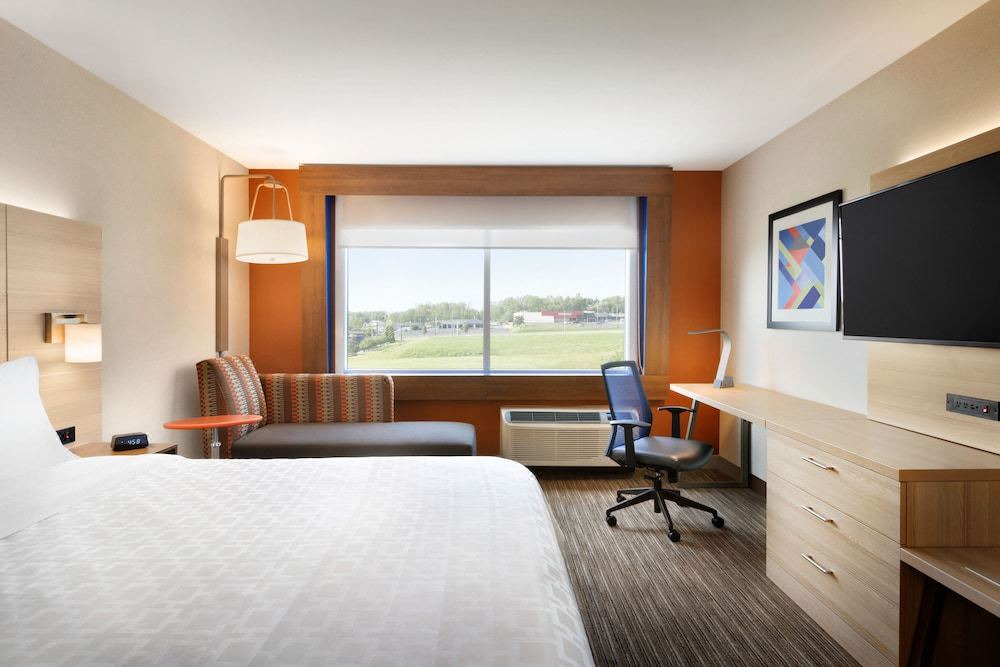 Photo of Bedroom in Port Wentworth