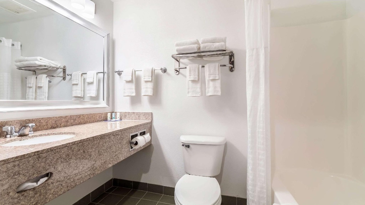 Photo of Bathroom in National Hills