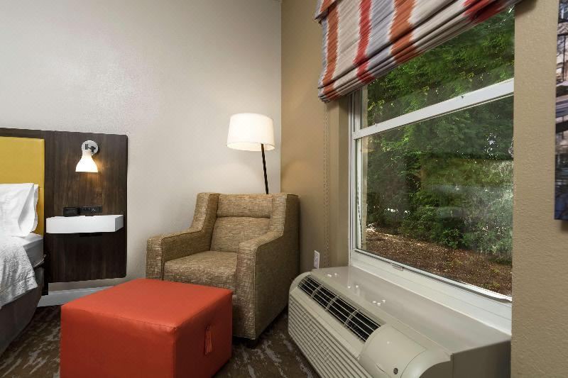 Photo of Livingroom in Southwest Raleigh