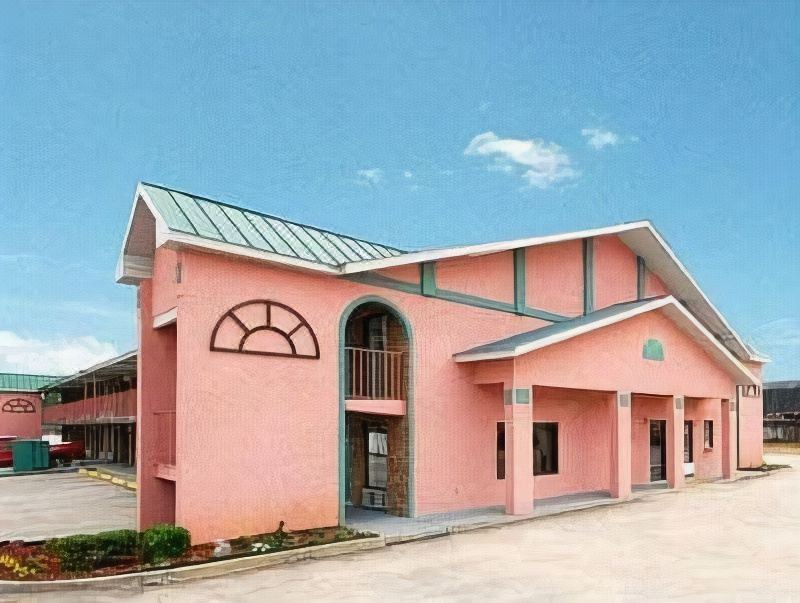 Photo of Buildings in Gracewood