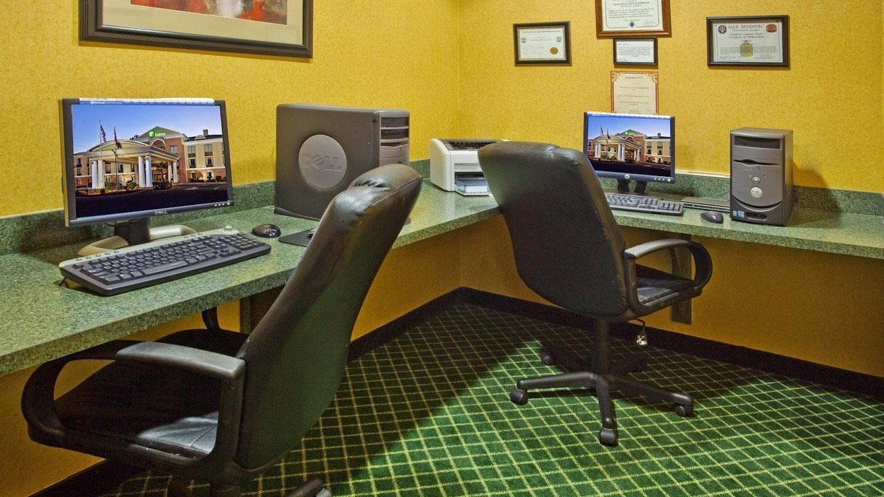 Photo of Livingroom in Flemington