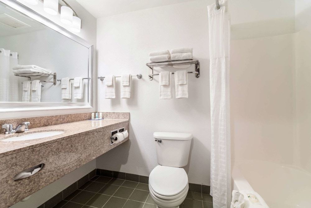 Photo of Bathroom in National Hills