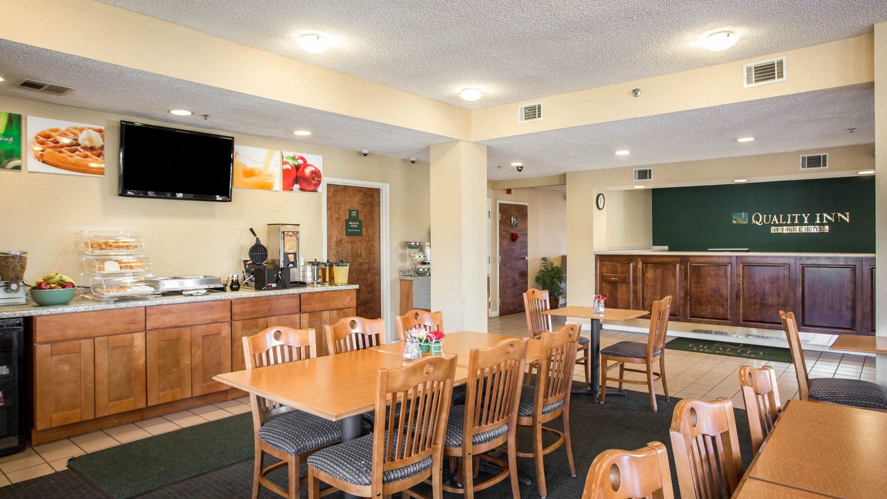 Photo of Livingroom in Seiglers Crossroads