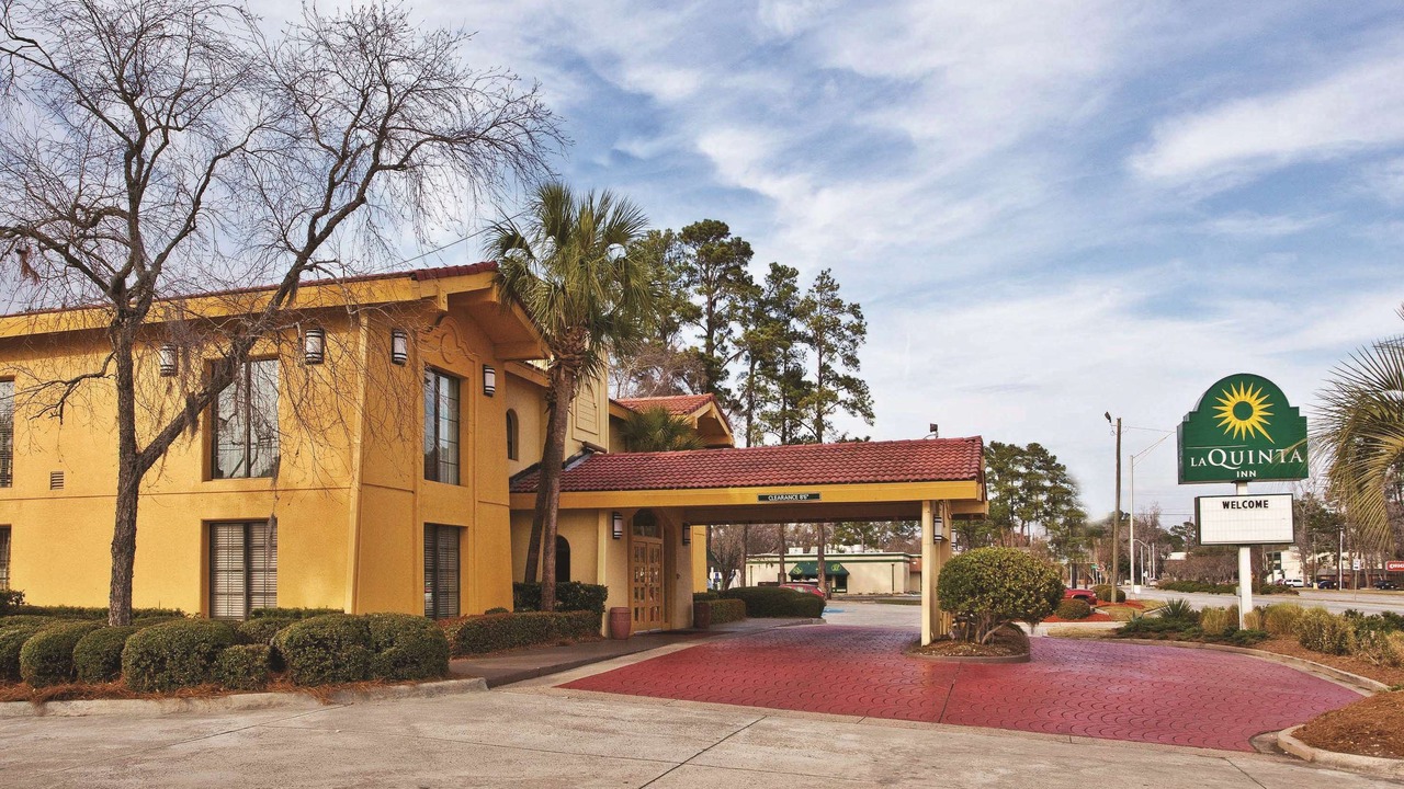 Photo of Buildings in Savannah
