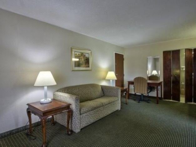 Photo of Livingroom in Tifton