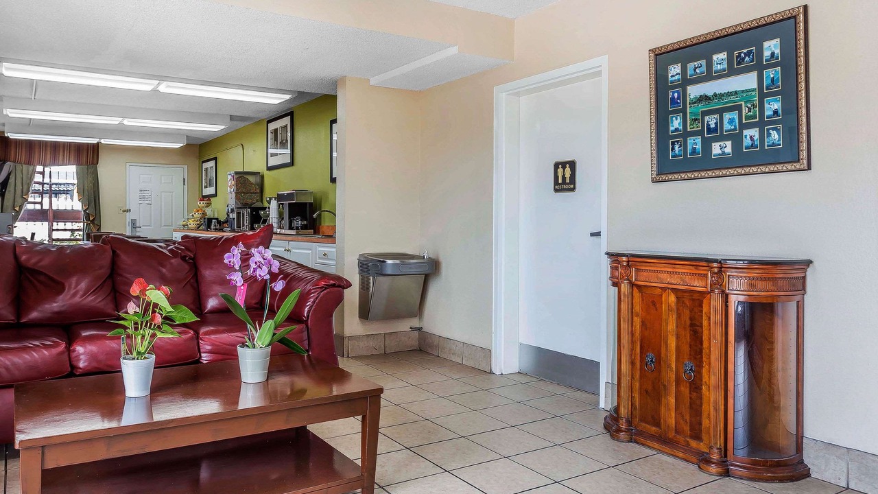 Photo of Livingroom in Gracewood