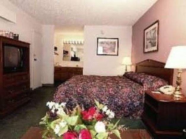 Photo of Bedroom in Commerce