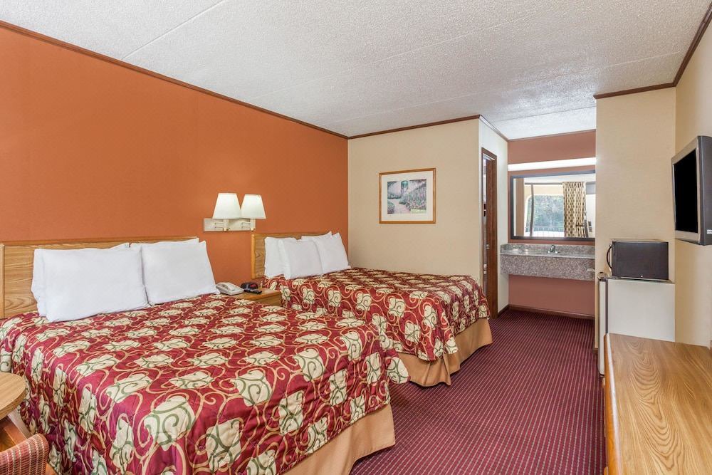 Photo of Bedroom in Sweetwater