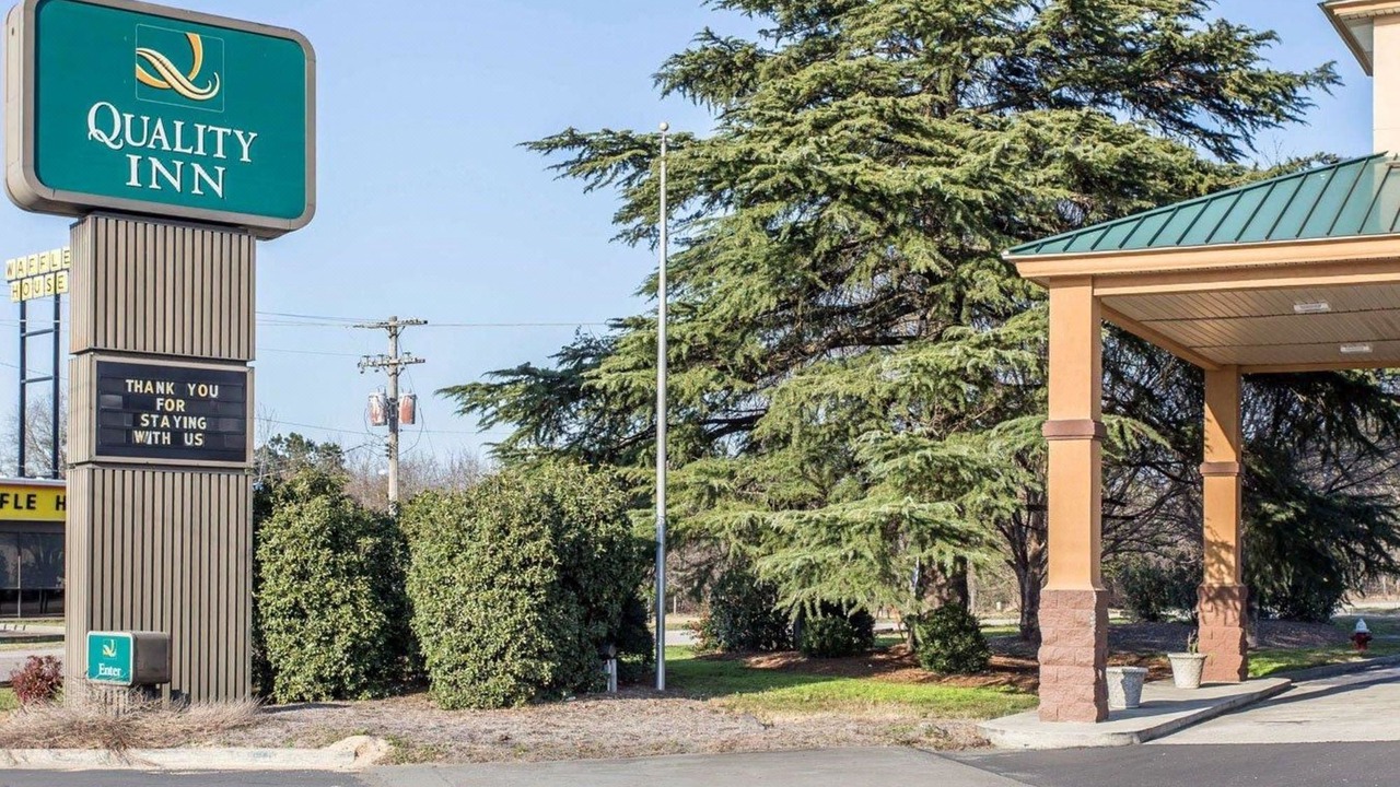 Photo of Buildings in Seiglers Crossroads