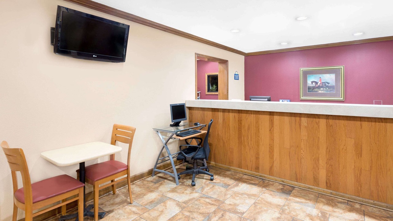 Photo of Livingroom in Seiglers Crossroads