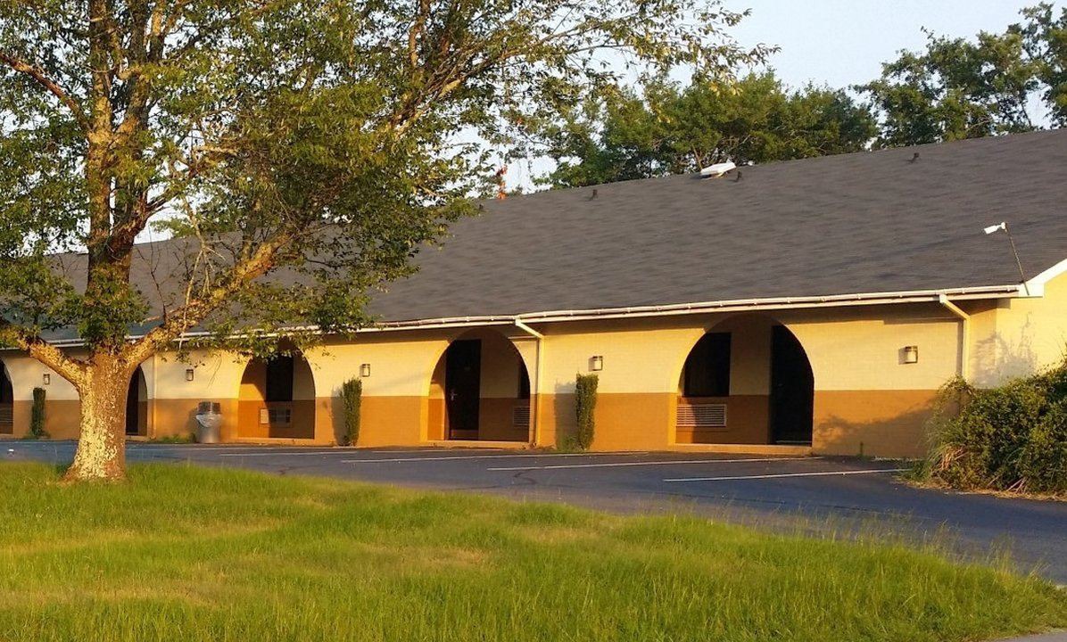 Photo of Buildings in Rockingham