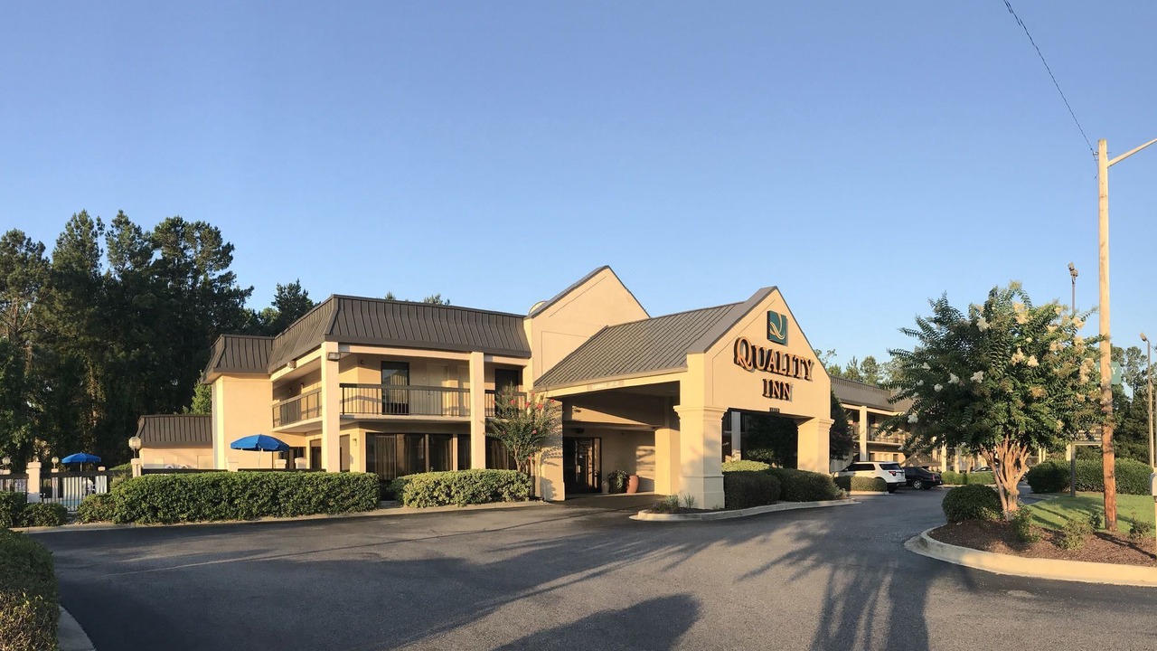 Photo of Buildings in Walterboro