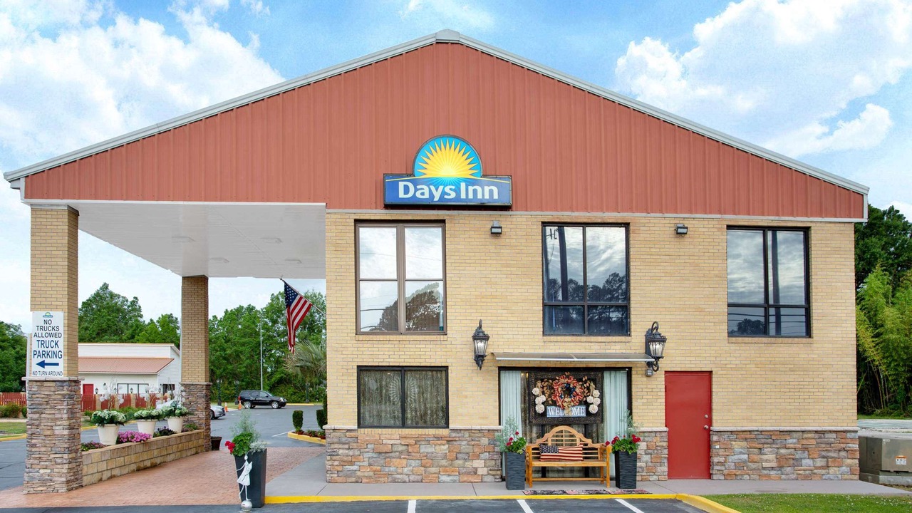 Photo of Buildings in Lake City