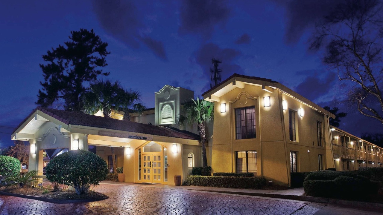 Photo of Buildings in Savannah