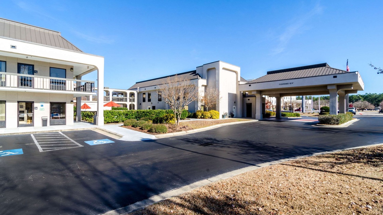Photo of Buildings in Lumberton