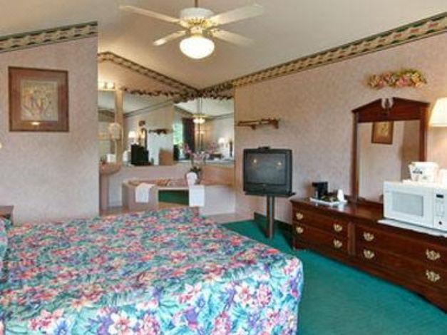 Photo of Bedroom in Lake City