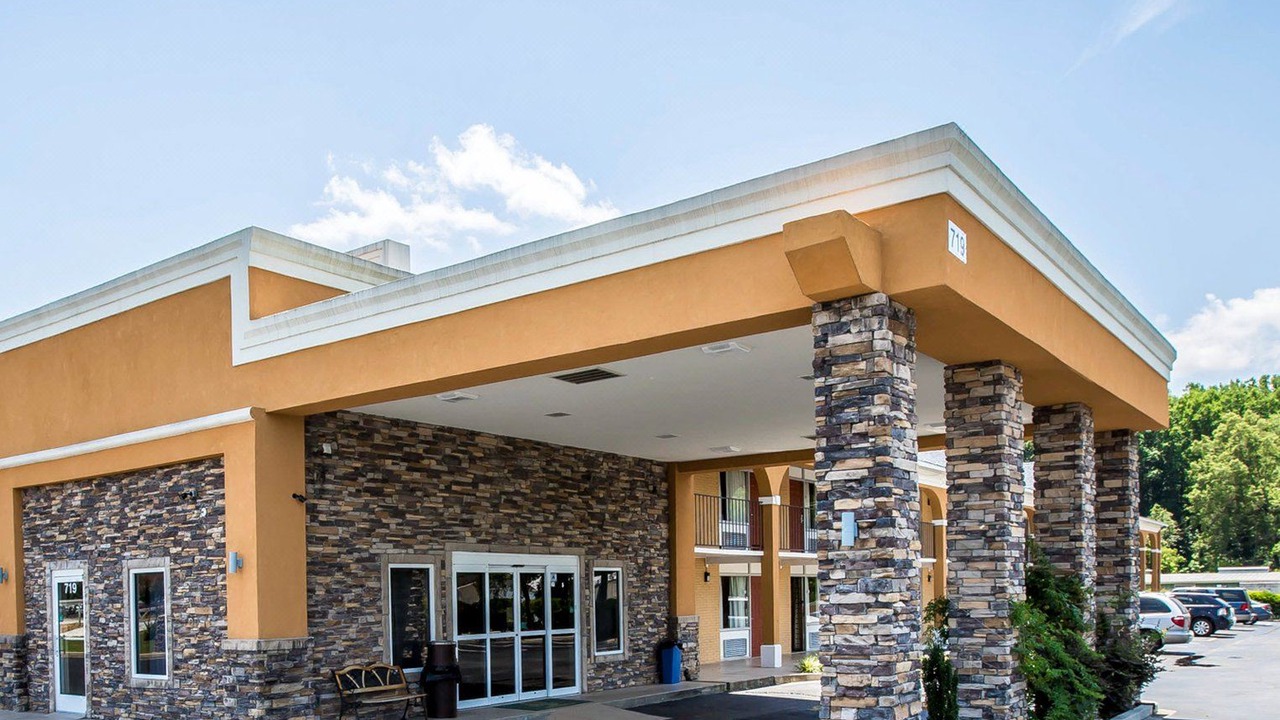 Photo of Buildings in Greenwood