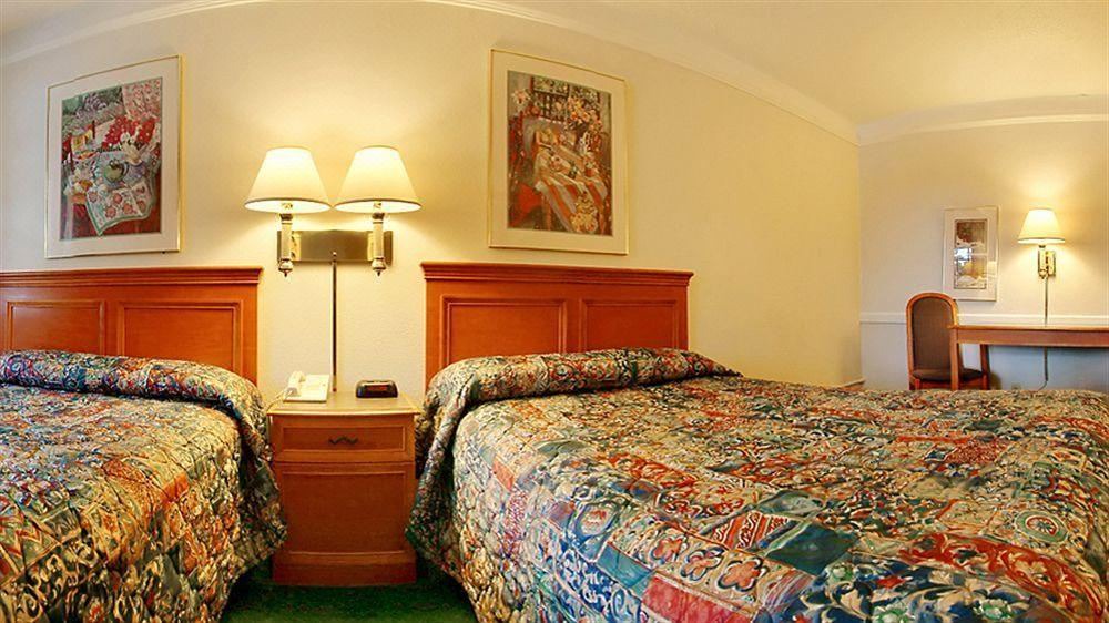 Photo of Bedroom in Savannah