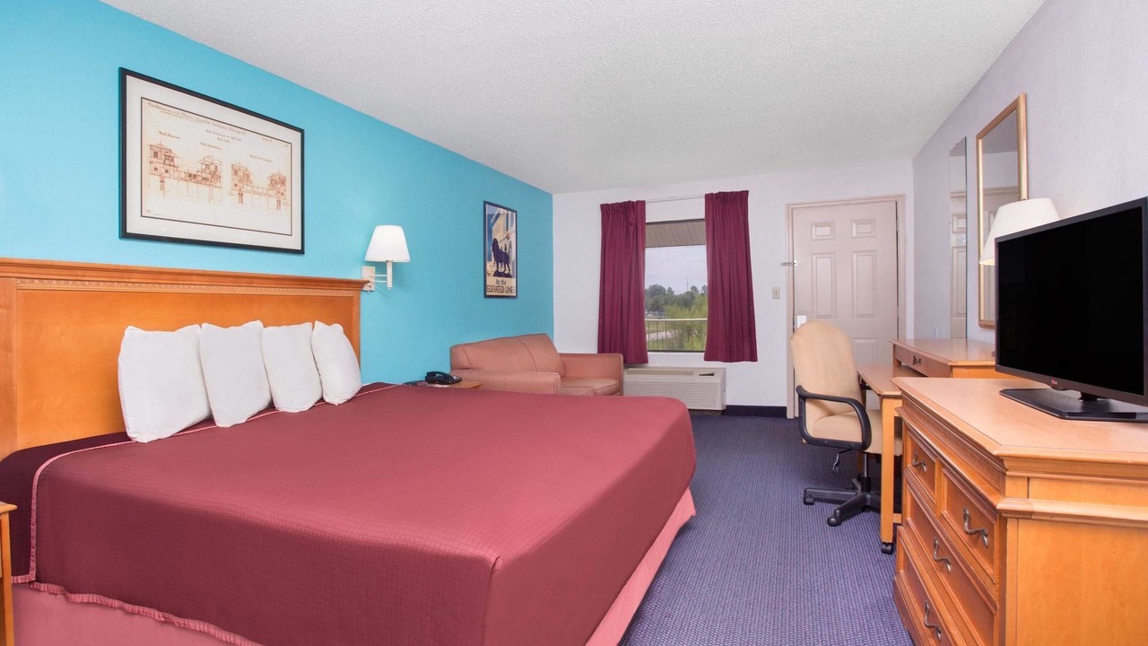 Photo of Bedroom in Aiken