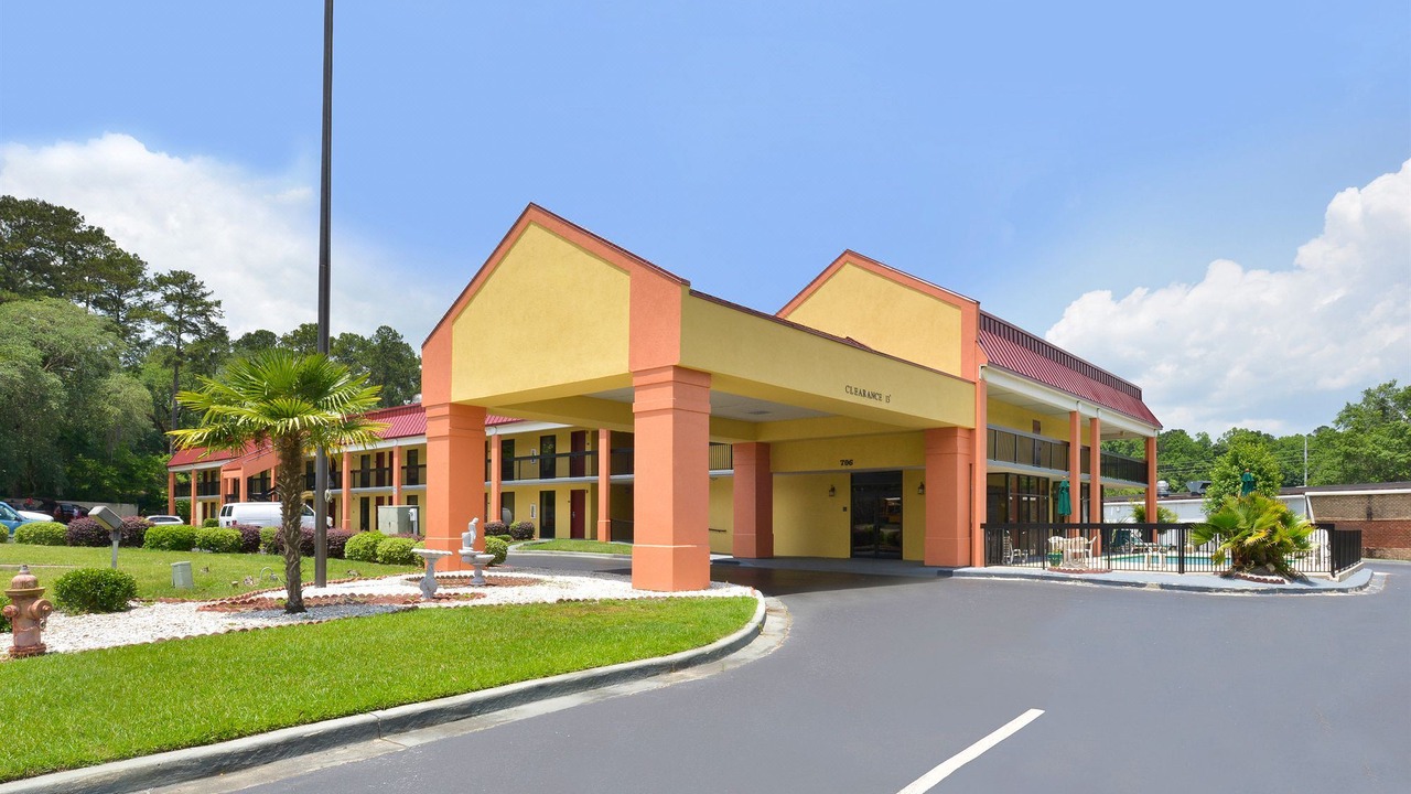 Photo of Buildings in Hinesville