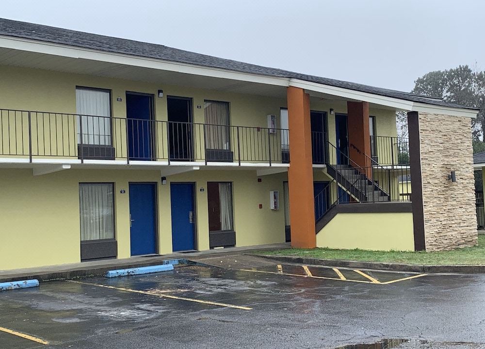 Photo of Buildings in Seiglers Crossroads
