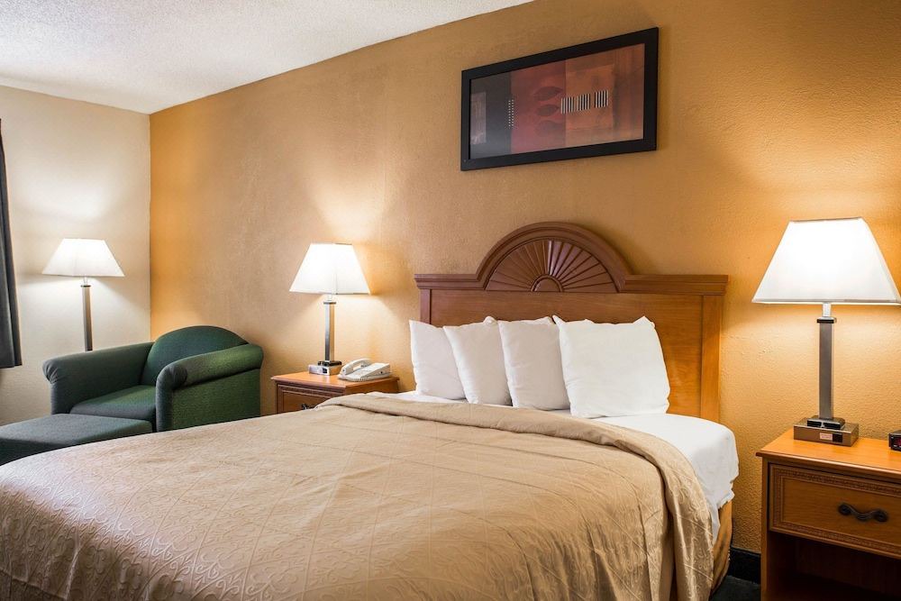 Photo of Bedroom in Seiglers Crossroads