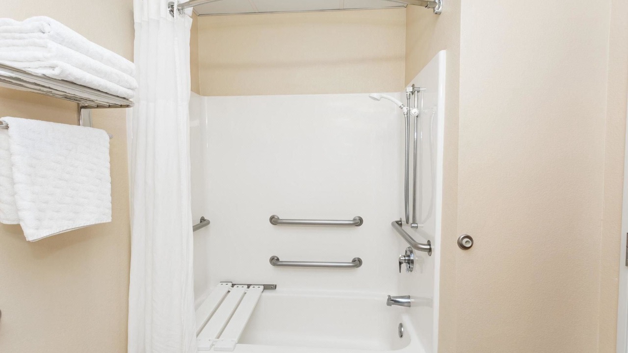 Photo of Bathroom in Port Wentworth