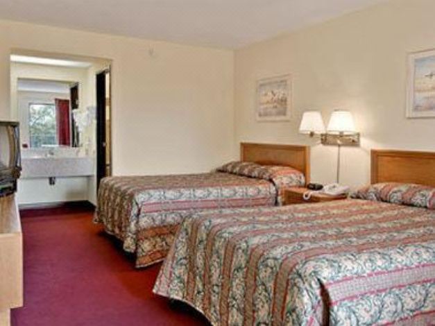 Photo of Bedroom in Seiglers Crossroads