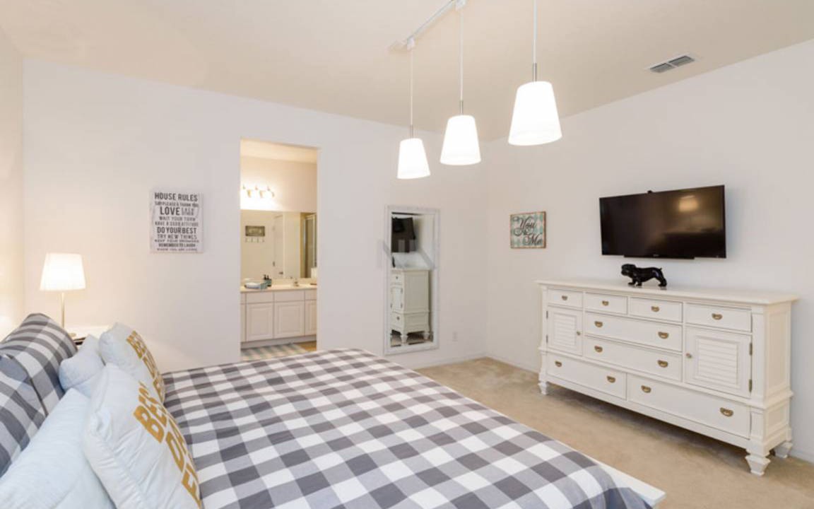 Photo of Bedroom in Veranda Palms