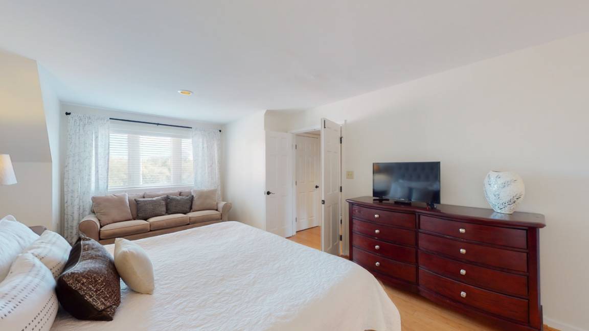 Photo of Bedroom in Shelter Cove